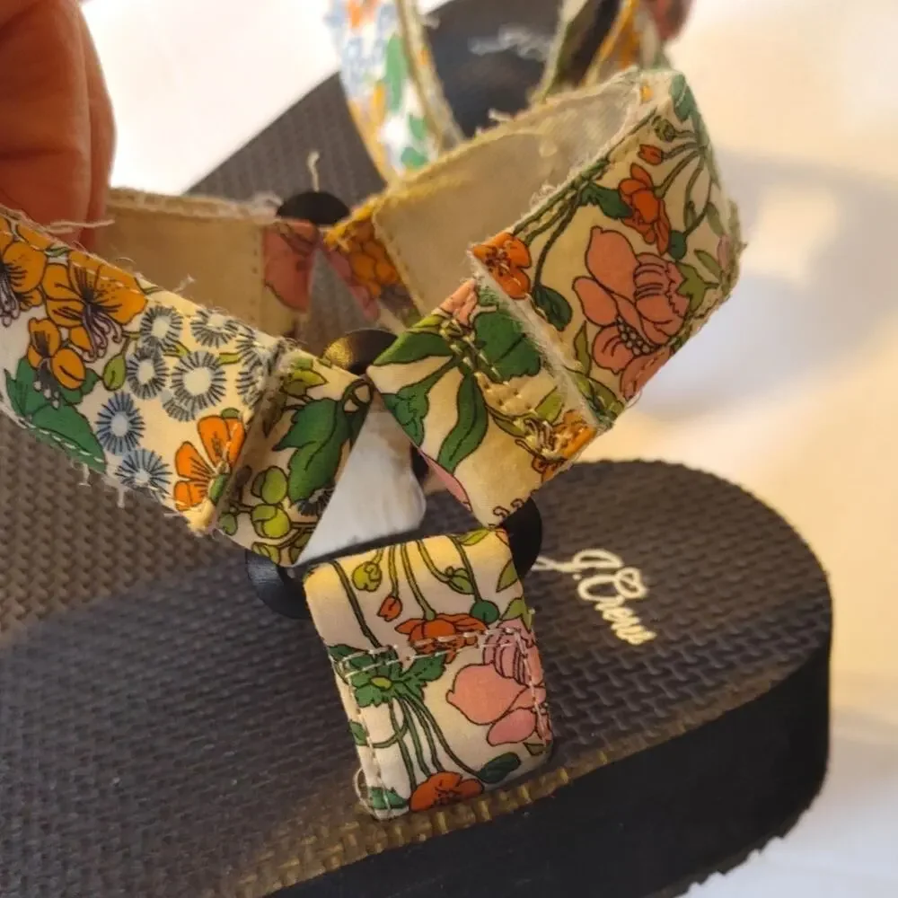J. Crew Sandals Sporty Strap Velcro Sz 8.5 Floral - Picture 3 of 5